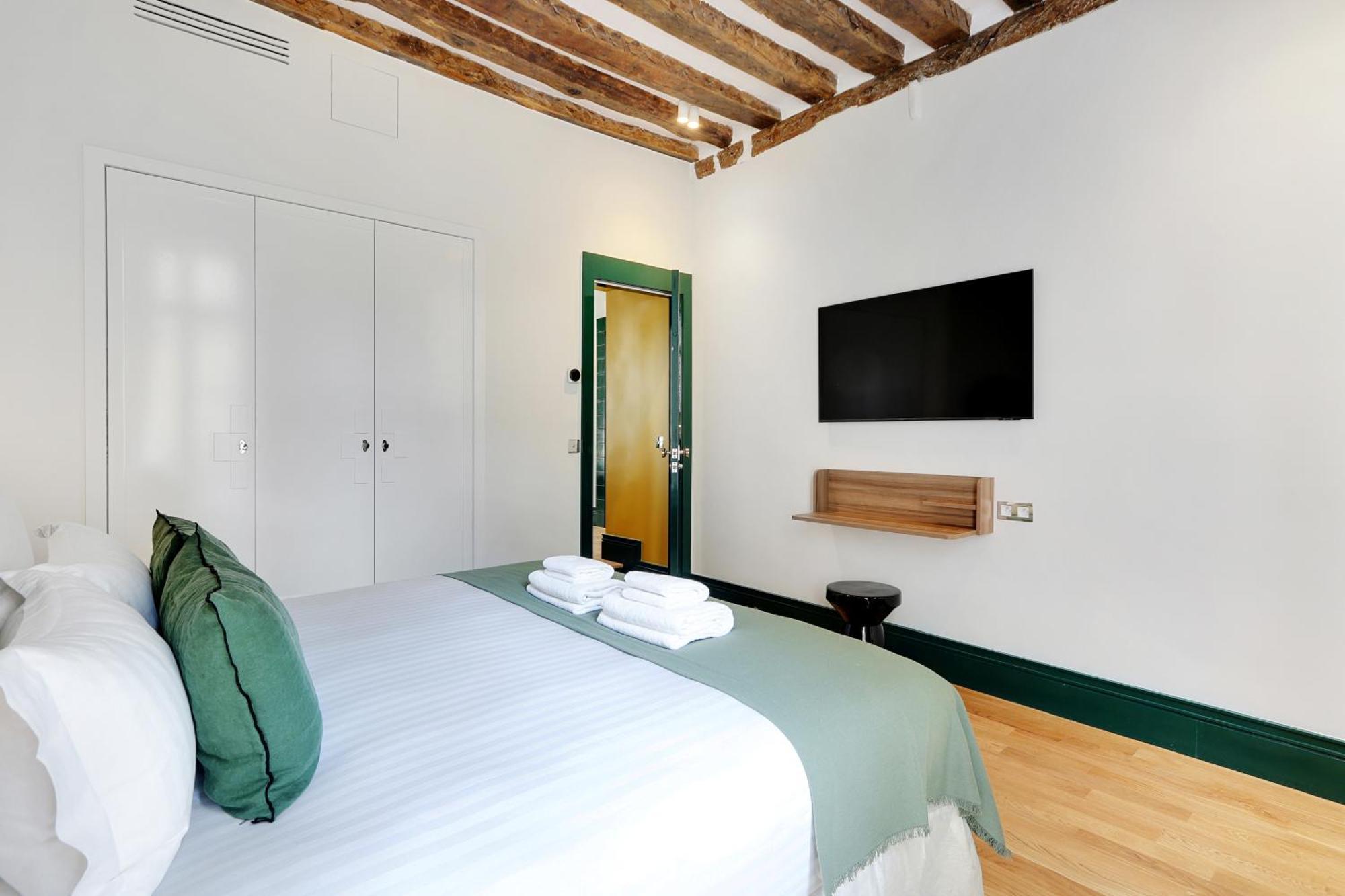 Paris Home Collection Serviced Apartments In Notre Dame - Rue Savoie Exteriör bild